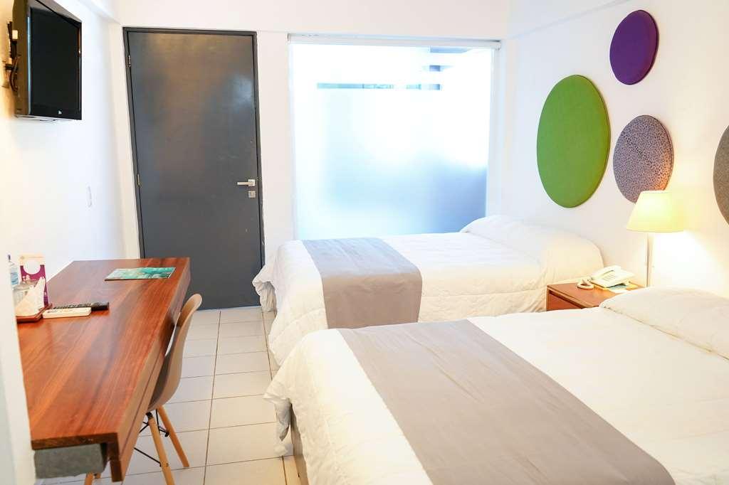 Tryp By Wyndham Chetumal Hotel Room photo